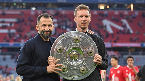 Überzeugen Wunschspieler im Doppelpack von einem Wechsel zum FC Bayern: Sportvorstand Salihamidzic (l.) und Trainer Nagelsmann.