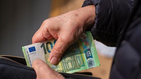 Die Rolle der gesetzlichen Rente k&ouml;nnte k&uuml;nftig weiter schrumpfen. (Symbolbild)