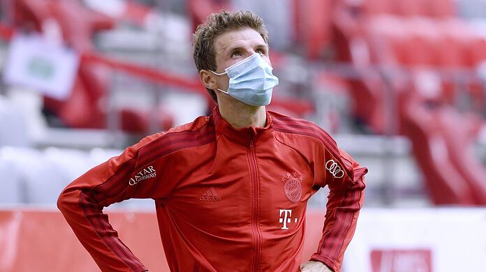 Corona-positiv: Die Bayern-Stars Thomas Müller (hier im Bild) und Joshua Kimmich haben sich beide mit dem Virus infiziert, ob sie bis Samstag zum Klassiker in Dortmund fit sind, ist offen.