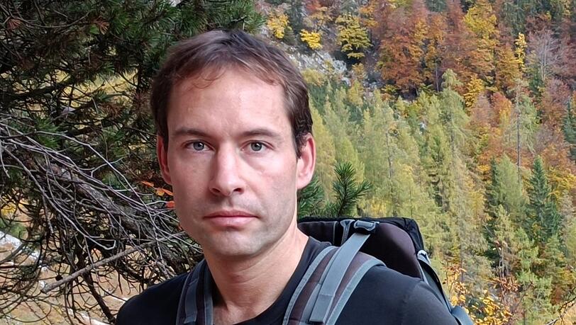 Daniel Hrassky ist in der Sektion Berchtesgaden des Deutschen Alpenvereins im Vorstand und für die Öffentlichkeitsarbeit tätig. Daniel Hrassky ist in der Sektion Berchtesgaden des Deutschen Alpenvereins im Vorstand und für die Öffentlichkeitsarbeit tätig.