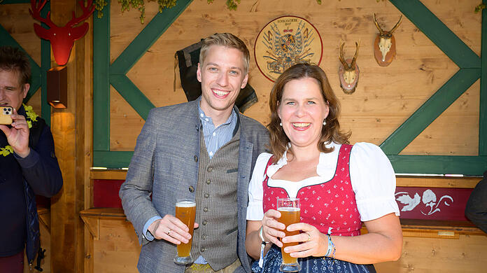 v.l. Dominik Krause 2. Bürgermeister und Verena Dietl 3. Bürgermeisterin - Isar-Schänke - Oktoberfest / Wiesn Presserundgang, München 18.09.2025 *** f l Dominik Krause 2 Mayor and Verena Dietl 3 Mayor Isar Schänke Oktoberfest Wiesn press tour, Munich 18 09 2025 v.l. Dominik Krause 2. Bürgermeister und Verena Dietl 3. Bürgermeisterin - Isar-Schänke - Oktoberfest / Wiesn Presserundgang, München 18.09.2025 *** f l Dominik Krause 2 Mayor and Verena Dietl 3 Mayor Isar Schänke Oktoberfest Wiesn press tour, Munich 18 09 2025