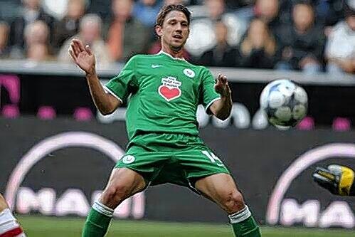 Gewaltige Oberschenkel, gute Referenzen, aber beim VfL Wolfsburg nicht mehr erwünscht: Jonathan Santana, der unbedingt mit Paraguay zur WM will.