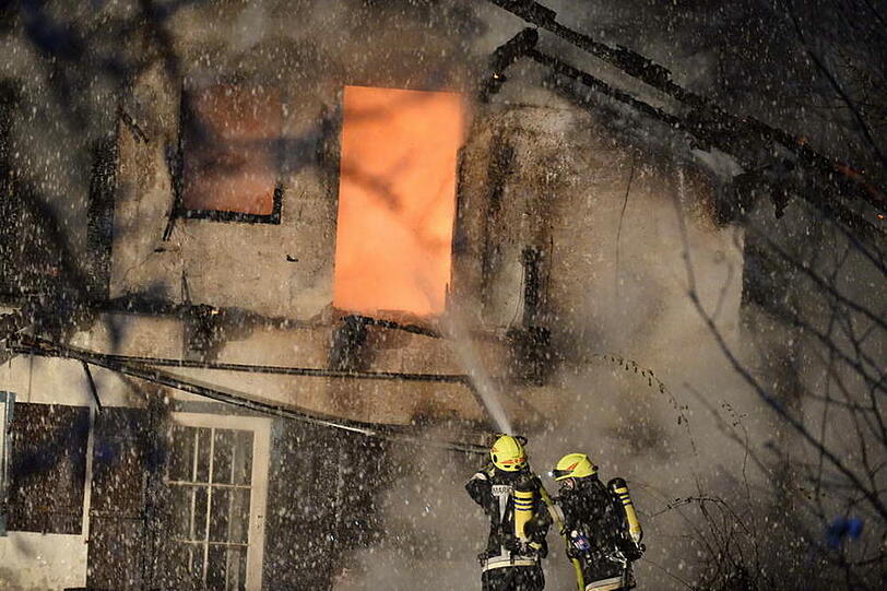 Wohnhausbrand in Unterwössen: Die Bilder vom Einsatz