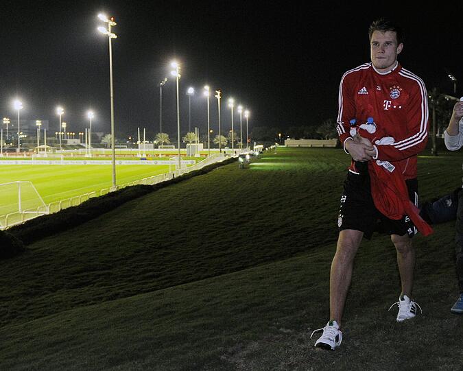 Nach langer Verletzungspause ist auch Abwehrspieler Holger Badstuber im Trainingslager in Doha mit dabei.