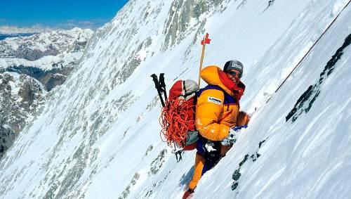 13 der 14 Achttausender hat sie schon, nun fehlt Bergsteigerin Gabriele Kaltenbrunner nur noch der K2 (Archivbild). 13 der 14 Achttausender hat sie schon, nun fehlt Bergsteigerin Gabriele Kaltenbrunner nur noch der K2 (Archivbild).