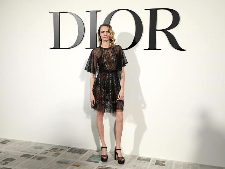 Cara Delevingne, Model aus Großbritannien, bei der Dior-Modenschau.