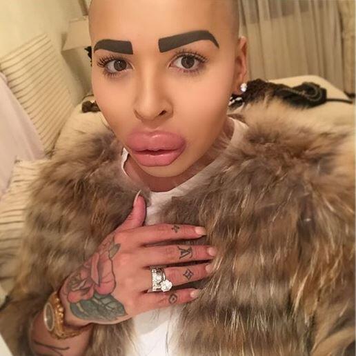 Jordan James Parkes Transformation: Von eigentlich ganz normal bis zur männlichen Kim Kardashian.