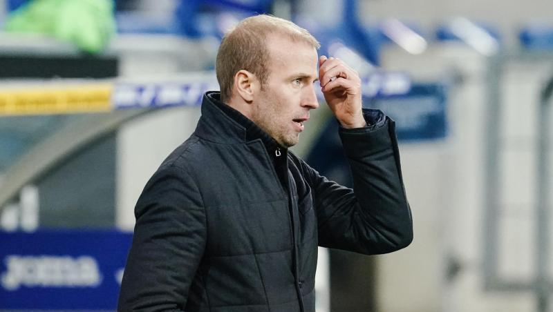Kassierte mit Hoffenheim eine Heimniederlage: Trainer Sebastian Hoeneß.