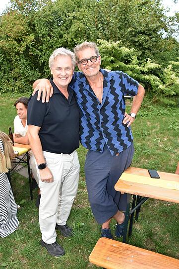 Die Schauspieler Götz Otto (r.) und Timothy Peach am Montag in München. Die Schauspieler Götz Otto (r.) und Timothy Peach am Montag in München.