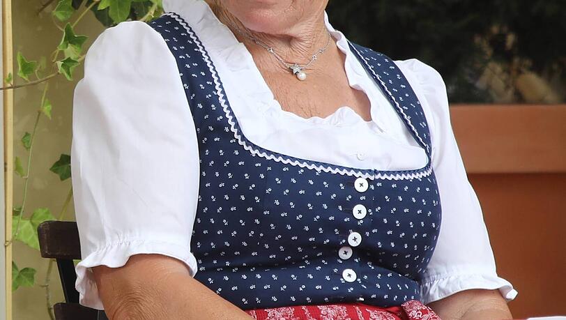 Stefan Mross' Mutter Stefanie während einer Ausgabe von "Immer wieder sonntags" im Jahr 2018. Stefan Mross' Mutter Stefanie während einer Ausgabe von "Immer wieder sonntags" im Jahr 2018.