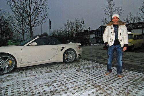 Mit einem Porsche Turbo in den Sportpark: Francisco Copado.