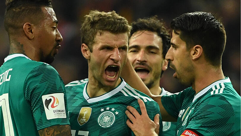 "Wir wollen das Spiel gewinnen&ldquo;, sagt DFB-Teammanager Oliver Bierhoff vor dem letzten WM-Test der Deutschen um Boateng, Müller, Hummels und Khedira (v.l.) in Leverkusen gegen Saudi-Arabien.