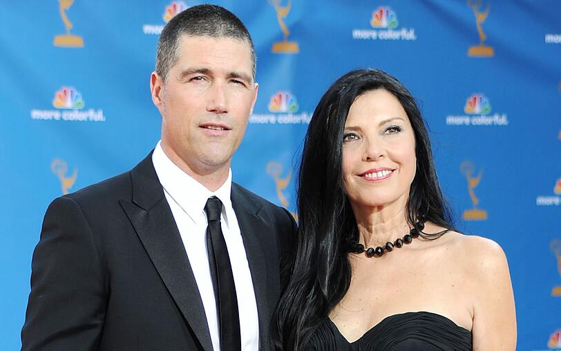 Matthew Fox und seine Ehefrau Margherita Ronchi sind seit 1992 verheiratet und haben zwei gemeinsame Kinder. Matthew Fox und seine Ehefrau Margherita Ronchi sind seit 1992 verheiratet und haben zwei gemeinsame Kinder.