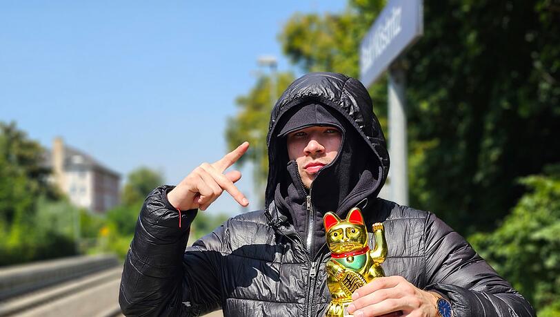 Fjodor Busik will mit Tiktok-Videos Aufmerksamkeit für Ostdeutschland erzeugen.