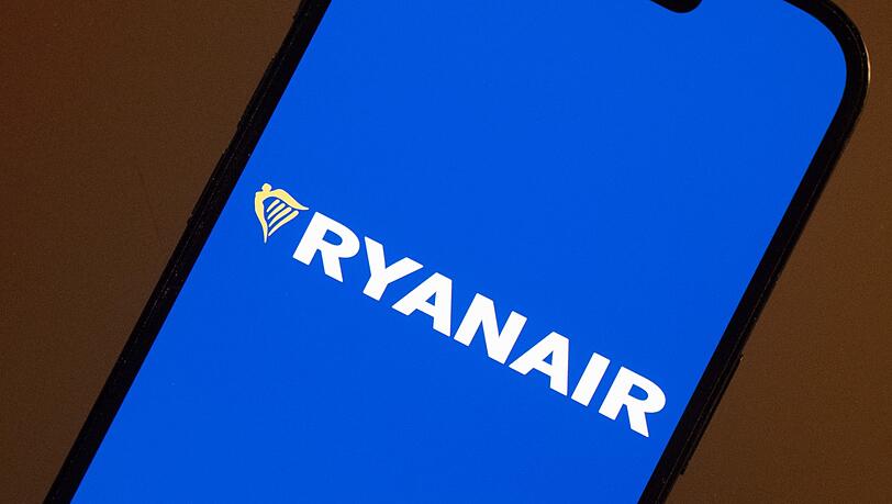 Ryanair will Bordkarten (fast) nur noch über die App ausgeben. (Symbolbild)