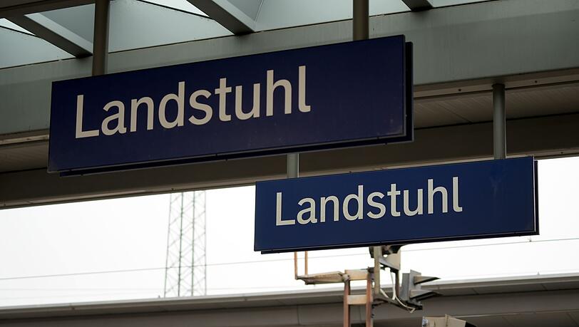 Der Angriff geschah laut Polizeiangaben, kurz nachdem dem Zug den Bahnhof Landstuhl verlassen hatte.
