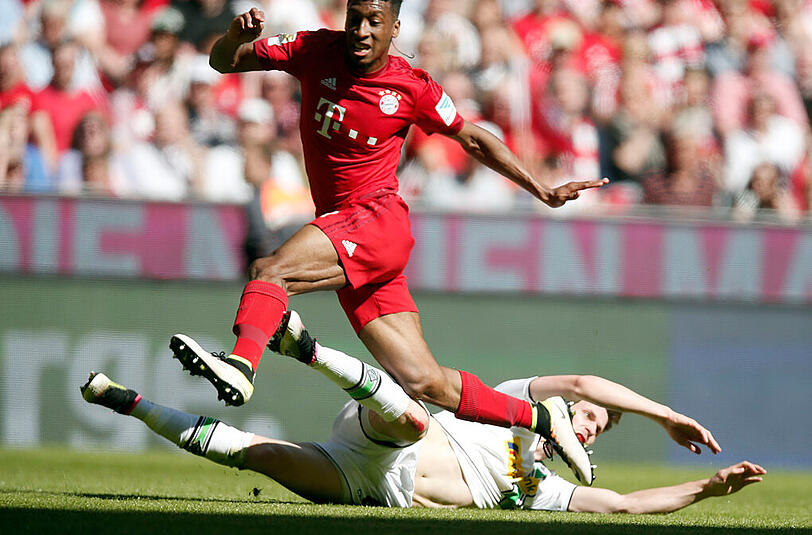 Kingsley Coman: Note 3. Offensiv der agilste Bayern-Spieler, probierte es immer wieder mit Dribblings und Flanken, von beiden Seiten, nicht alle fanden den Mitspieler. Könnte gegen Atlético am Dienstag wieder auf die Bank rücken - und dann als Topjoker ins Spiel kommen.