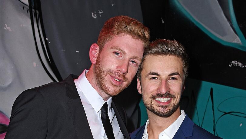 Lars Tönsfeuerborn und Nicolas Puschmann lernten sich in der Dating-Show "Prince Charming" kennen und lieben. Im September 2021 verkündeten sie aber ihre Trennung.