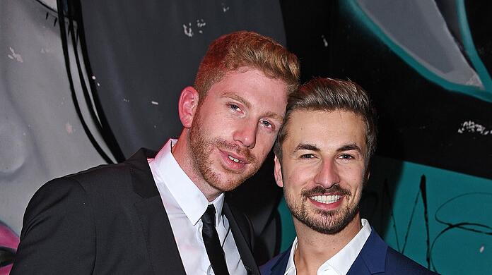 Lars Tönsfeuerborn und Nicolas Puschmann lernten sich in der Dating-Show "Prince Charming" kennen und lieben. Im September 2021 verkündeten sie aber ihre Trennung.