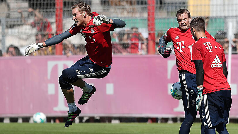 Auf dem Weg zurück ins Bayern-Tor: Manuel Neuer.