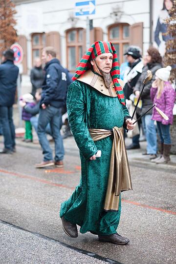 Die Damischen Ritter in Aktion: Impressionen vom Faschingszug durch die Altstadt am Sonntag.