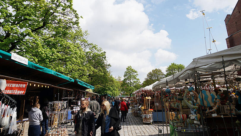 Es gab auch schönes Wetter - insgesamt war die Auer Dult gut besucht. Es gab auch schönes Wetter - insgesamt war die Auer Dult gut besucht.