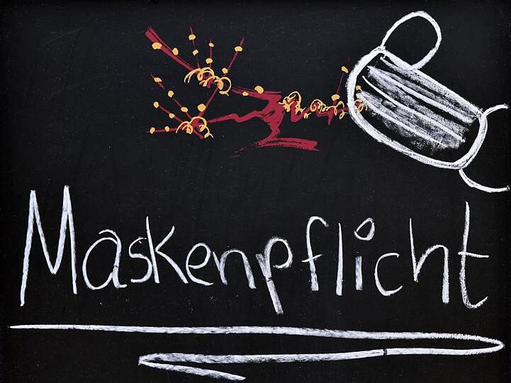 Maskenpflicht in Geschäften - viele suchen auch deshalb noch nach einem Mundschutz.