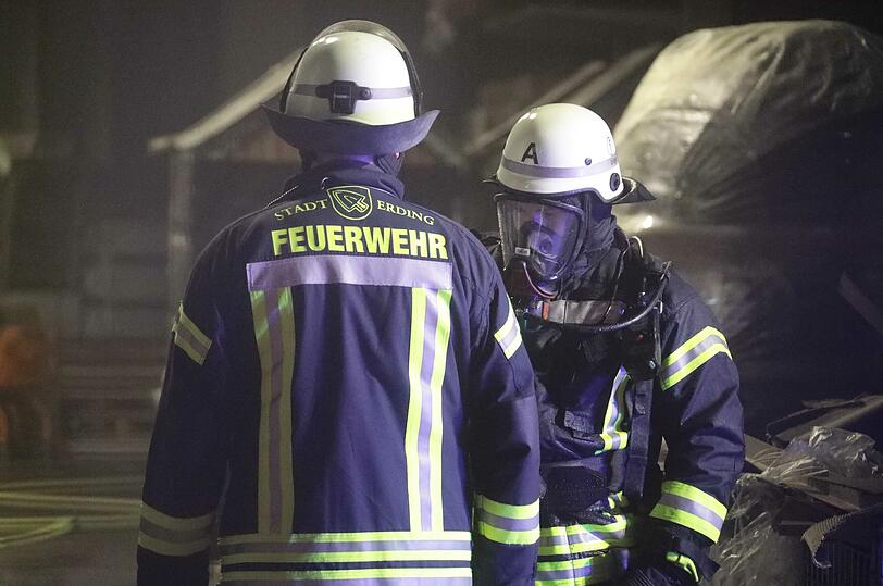 Die freiwillige Feuerwehr Erding war zuerst am Einsatzort.