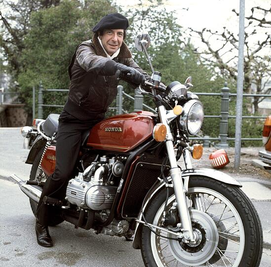 Der Kanadische Sänger und Poet Leonard Cohen ist tot - diese Aufnahme stammt aus dem Jahr 1976.