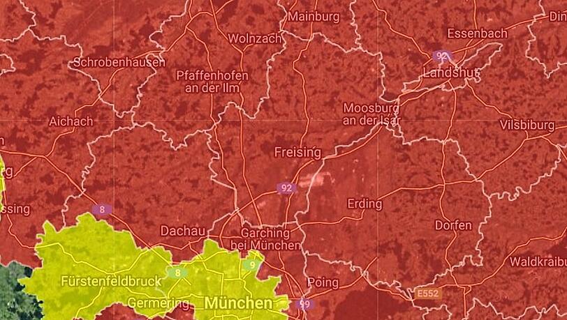 Blutrot: FSME-Hochrisikogebiete in Bayern - nur der Raum München, Germering und Fürstenfeldbruck ist davon noch ausgenommen. Blutrot: FSME-Hochrisikogebiete in Bayern - nur der Raum München, Germering und Fürstenfeldbruck ist davon noch ausgenommen.
