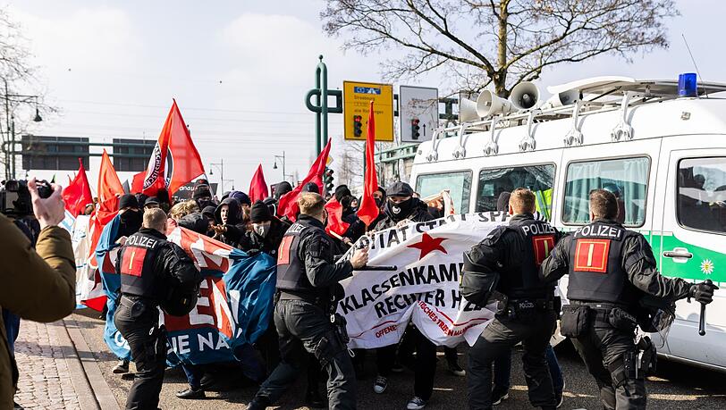 Fünf Verletzte bei Demonstration gegen AfD-Parteitag