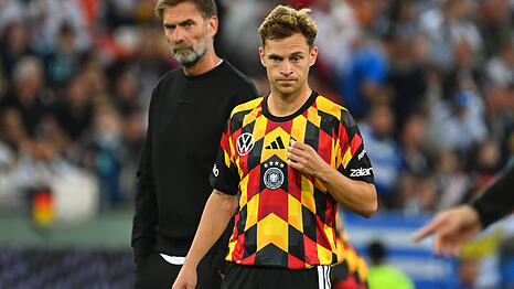Der Bundestrainer und sein Kapit&auml;n: J&uuml;rgen Klopp (l.) mit Joshua Kimmich vom FC Bayern.