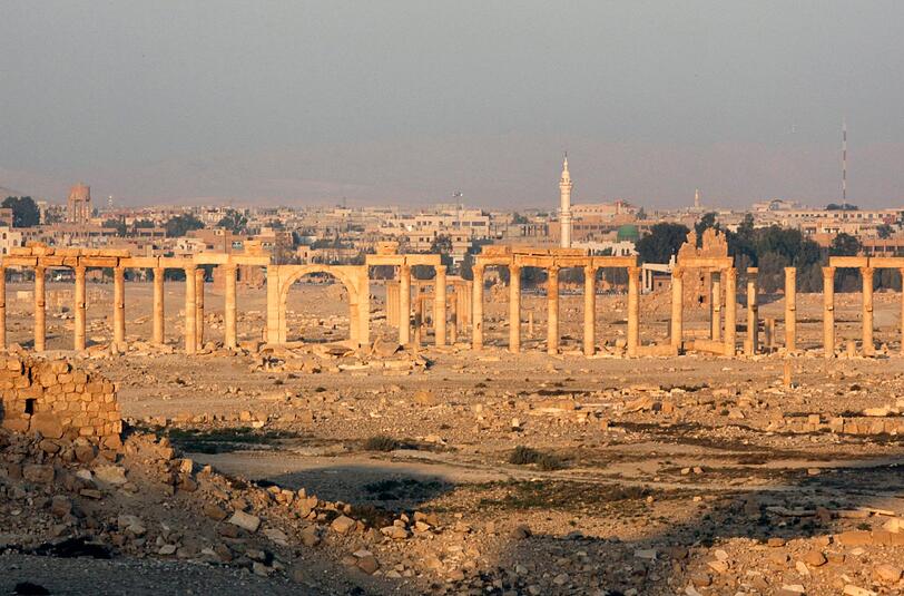 Sollten die Fantiker des Islamischen Staats die Stadt Palmyra komplett einnehmen, droht auch diesem Weltkulturerbe die komplette Zerstörung.