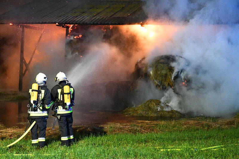Bei dem Scheunenbrand in Grabenstätt wurde zum Glück niemand verletzt.