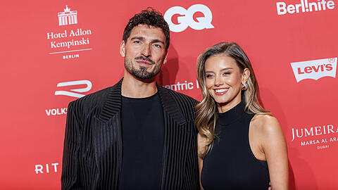 Mats Hummels besuchte mit seiner Freundin Nicola Cavanis die "GQ Men of the Year Awards".