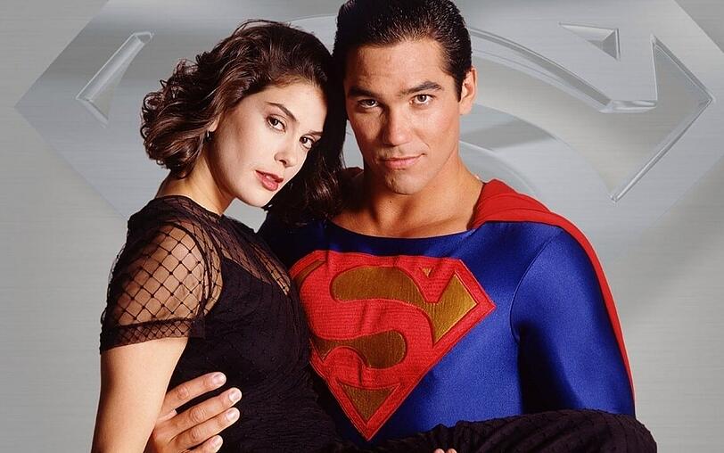 An der Seite von Teri Hatcher spielte Dean Clark in den 90er-Jahren in der TV-Serie "Superman - Die Abenteuer von Lois & Clark" den berühmten Titelhelden. An der Seite von Teri Hatcher spielte Dean Clark in den 90er-Jahren in der TV-Serie "Superman - Die Abenteuer von Lois & Clark" den berühmten Titelhelden.