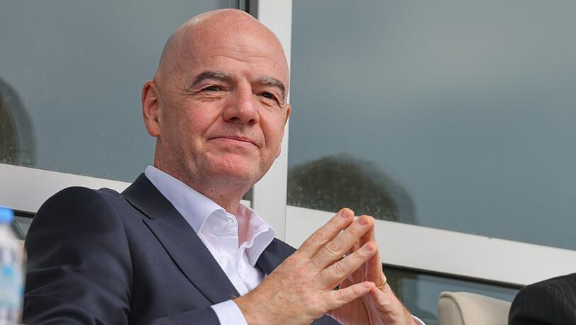Der schwer in die Kritik geratene FIFA-Boss Gianni Infantino. (Archivbild) Der schwer in die Kritik geratene FIFA-Boss Gianni Infantino. (Archivbild)