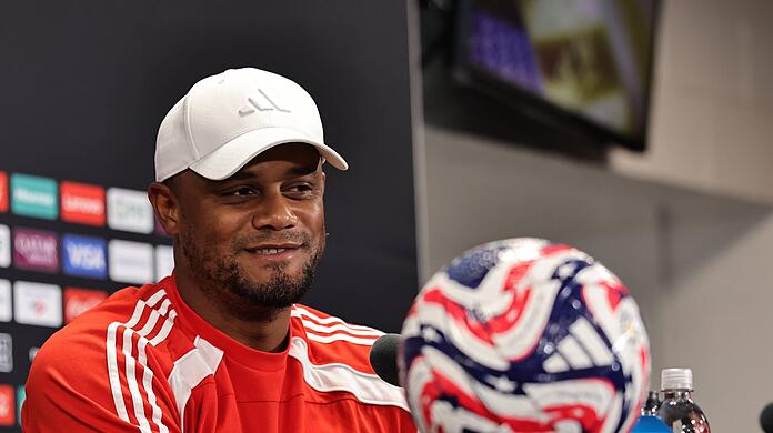 Trainer des FC Bayern: Vincent Kompany.