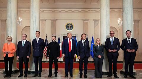 Mehrere Staats- und Regierungschefs reisten mit Selenskyj nach Washington.