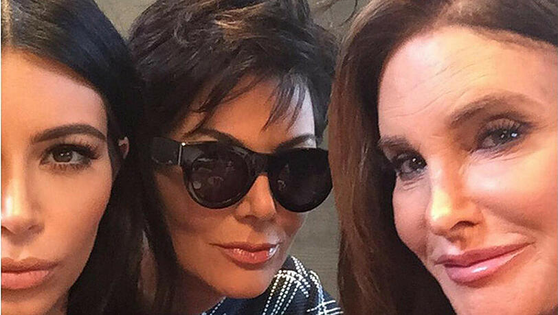 "Die Eltern-Falle": Dieses Foto mit Kris (M.) und Caitlyn Jenner (r.) postete Kim Kardashian auf Instagram "Die Eltern-Falle": Dieses Foto mit Kris (M.) und Caitlyn Jenner (r.) postete Kim Kardashian auf Instagram