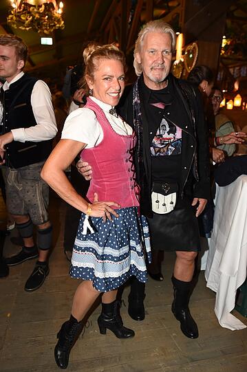 Christine Neubauer und Johnny Logan