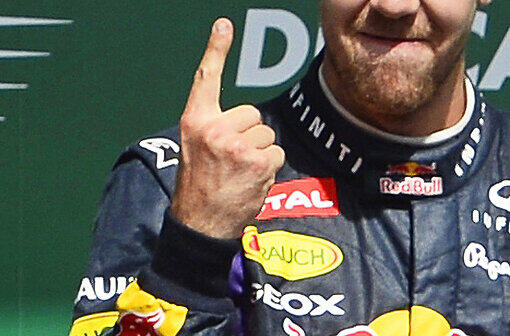 Jubel: Vettels laute Freudenschreie bei der Zieldurchfahrt oder der Vettel-Finger sind längst Kult geworden.