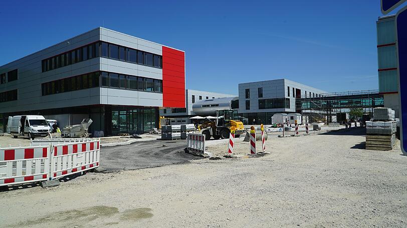 Der neue FC Bayern Campus an der Ingolstädter-Straße.