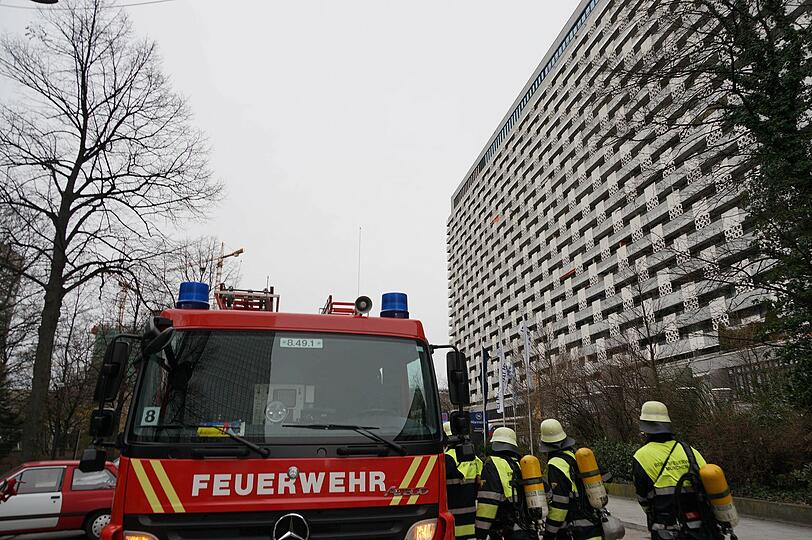 In der Sauna im 22. Stock brach am Freitagnachmittag erneut ein Feuer aus.