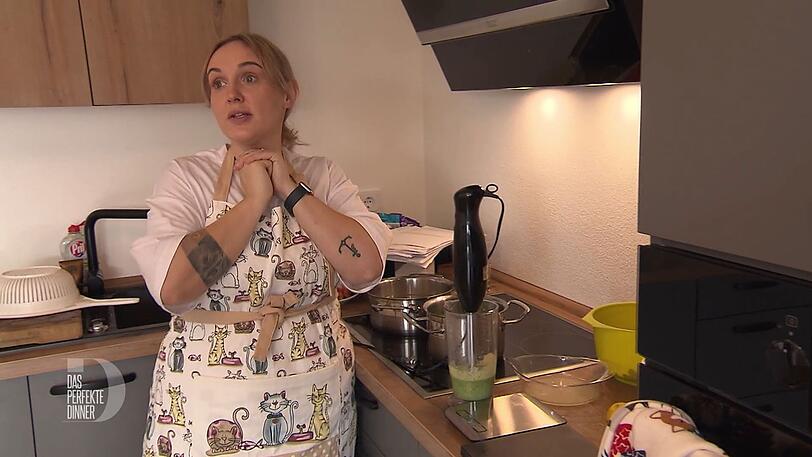 Minzpesto mit zu wenig Minze - da muss Kerstin improvisieren.