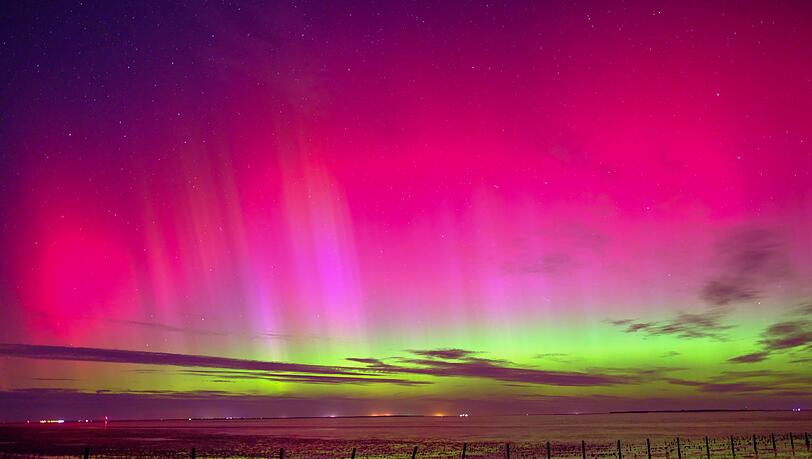 Polarlichter könnten auch in der Nacht zum Montag zu sehen sein. (Archivbild)