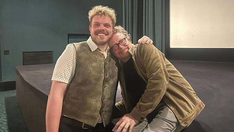 Johannes Berzl (l.) mit Regisseur Anno Saul.