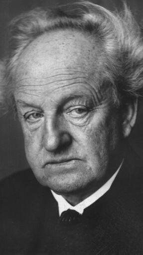 Gerhart Hauptmann.