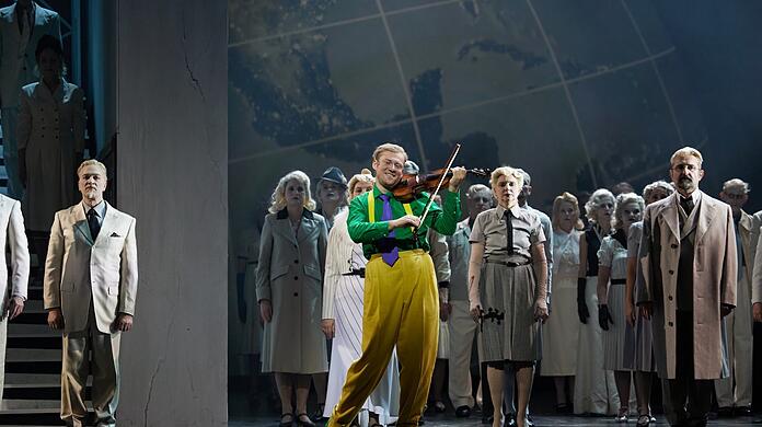 Ludwig Mittelhammer als Jonny in Ernst Kreneks Oper im Gärtnerplatztheater.
