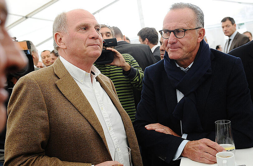 Ex-Präsident Uli Hoeneß und Vorstandsboss Karl-Heinz Rummenigge (rechts).